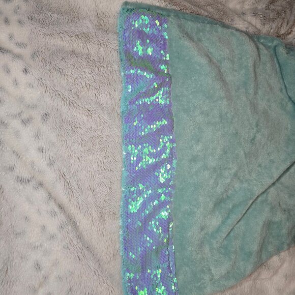 Mermaid blanket - Picture 3 of 5